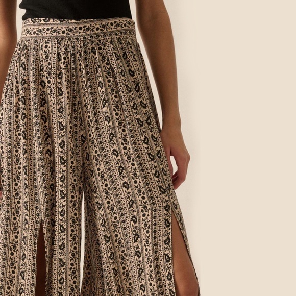 Far & Beyond Floral-Stripe Split Wide-Leg Pant, Beach Pants - Picture 3 of 6